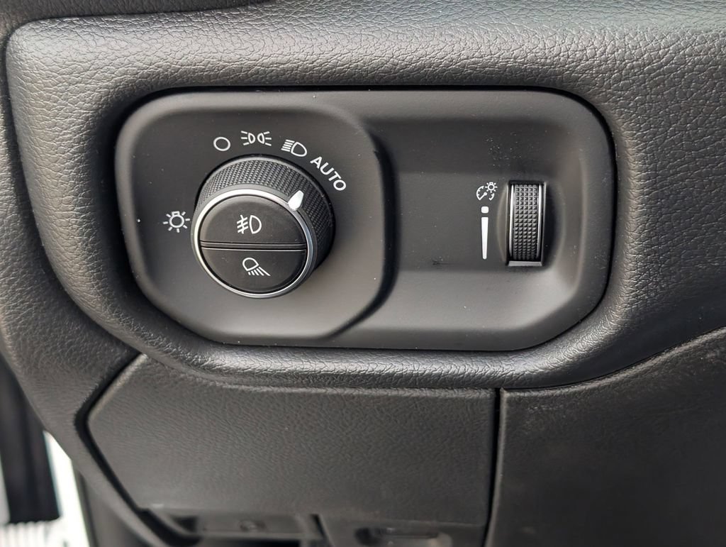 New 2026 RAM 3500 Tradesman w/ Chrome Appearance Group A AWD/4WD image 12