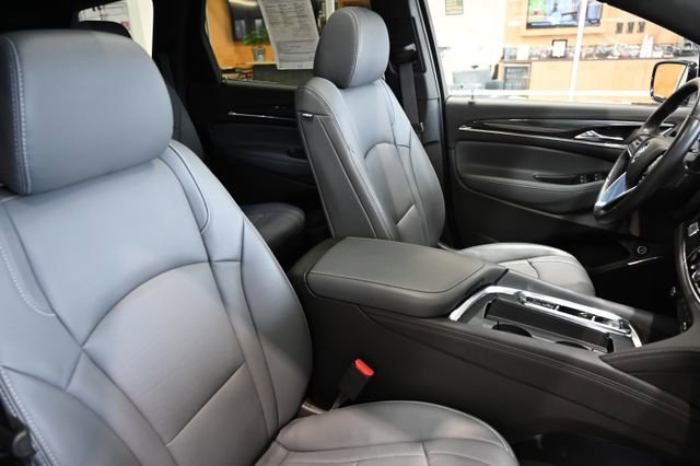 Used 2023 Buick Enclave Essence w/ Experience Buick Package FWD image 8