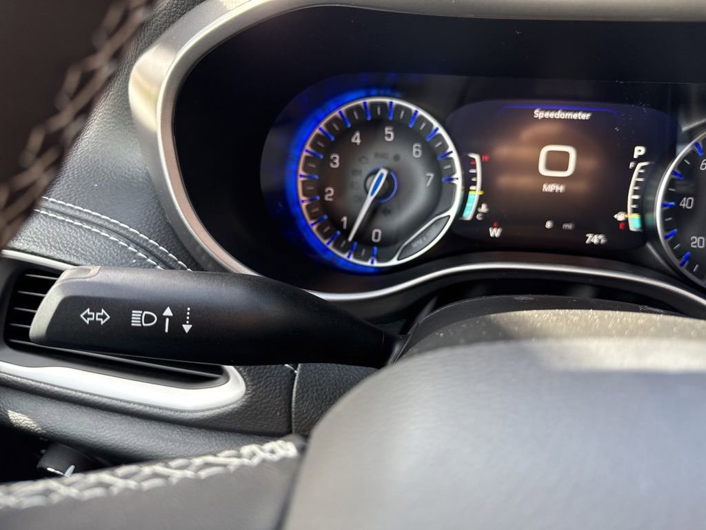 New 2026 Chrysler Pacifica Select FWD image 29