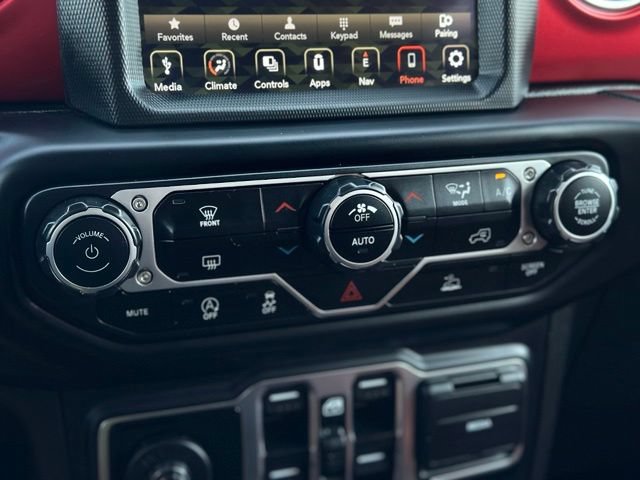 Used 2023 Jeep Gladiator Rubicon w/ LED Lighting Group AWD/4WD image 16