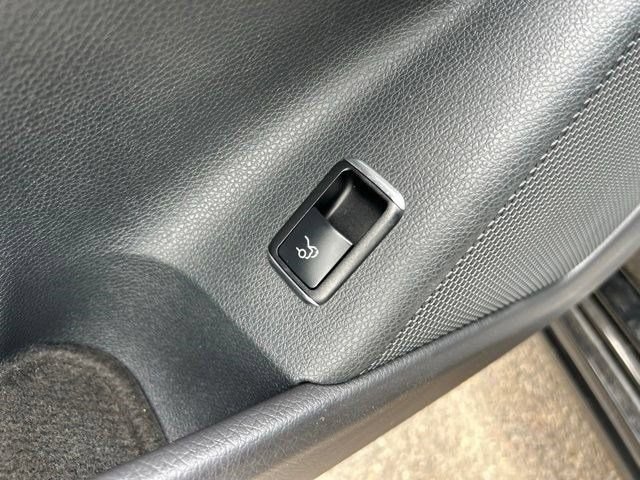 Used 2019 Mercedes-Benz CLA 250 4MATIC image 13