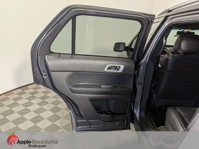 Used 2013 Ford Explorer XLT AWD/4WD image 28