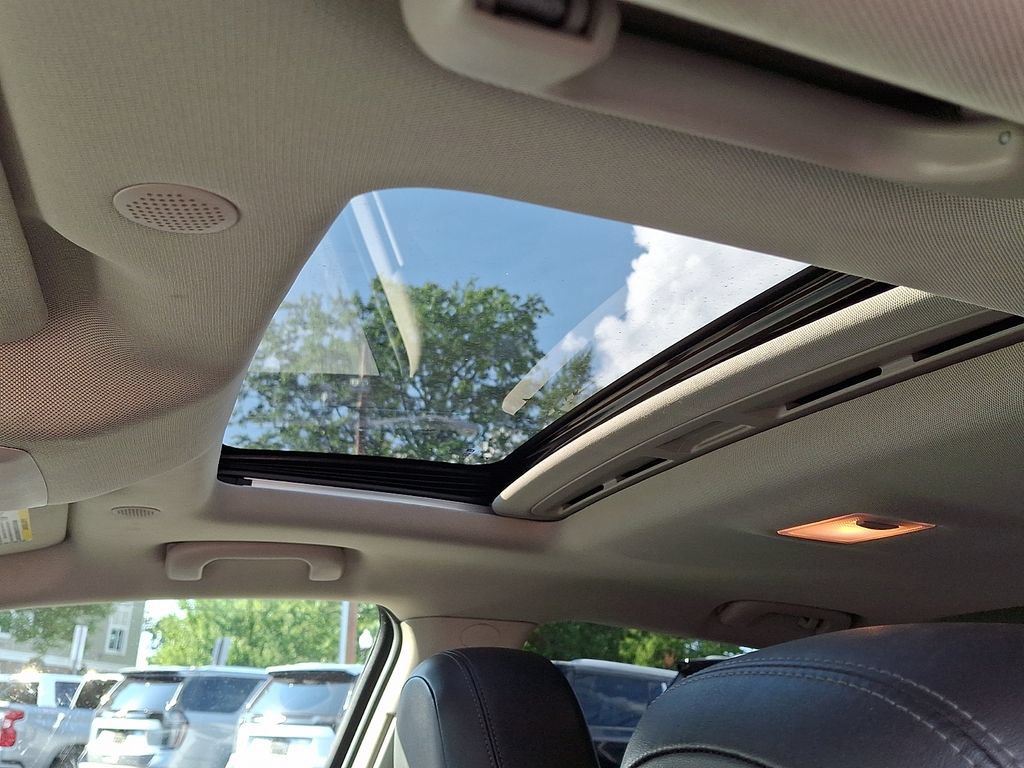 Used 2019 Buick Encore Sport Touring AWD/4WD image 13