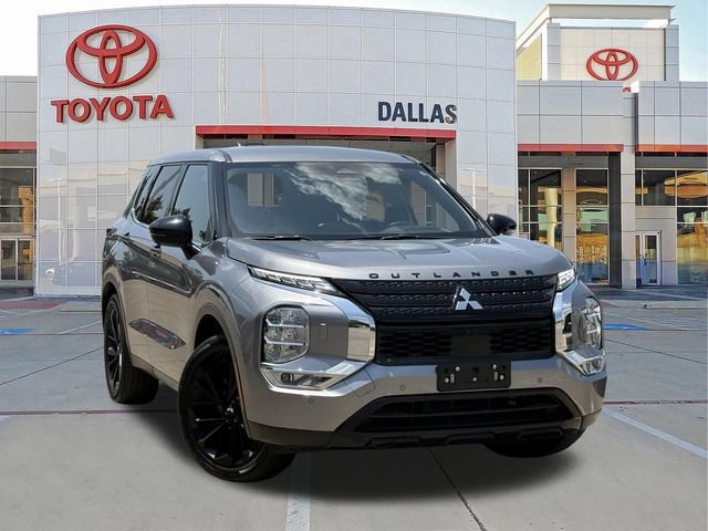 Used 2023 Mitsubishi Outlander SE Black Edition AWD/4WD image 1