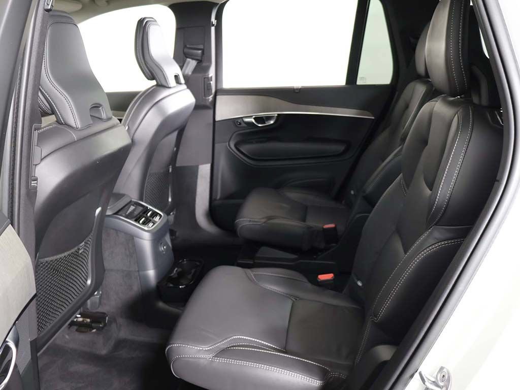 Used 2023 Volvo XC90 T8 Ultimate w/ Protection Package Premier AWD/4WD image 41