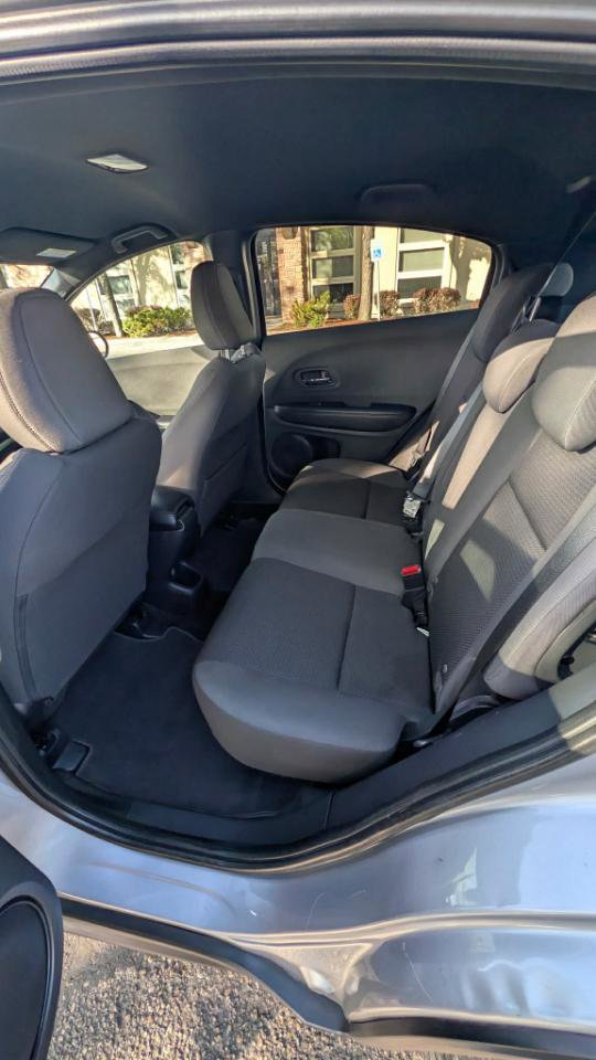 Used 2022 Honda HR-V Sport image 12