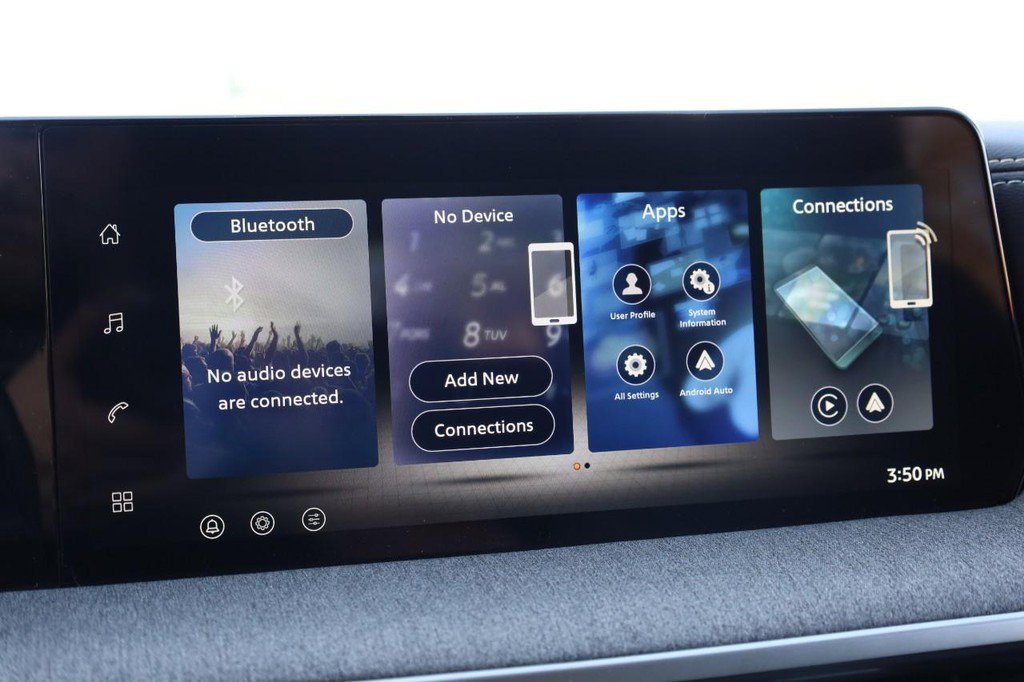 New 2026 Nissan Kicks SV image 11