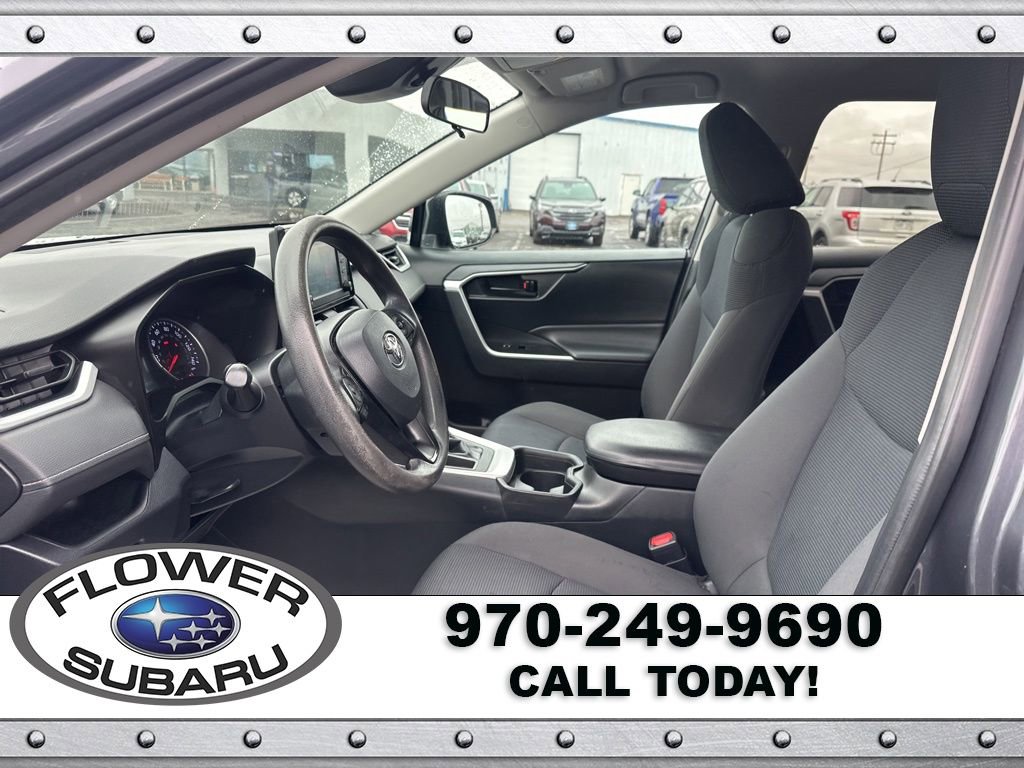 Used 2019 Toyota RAV4 LE image 21