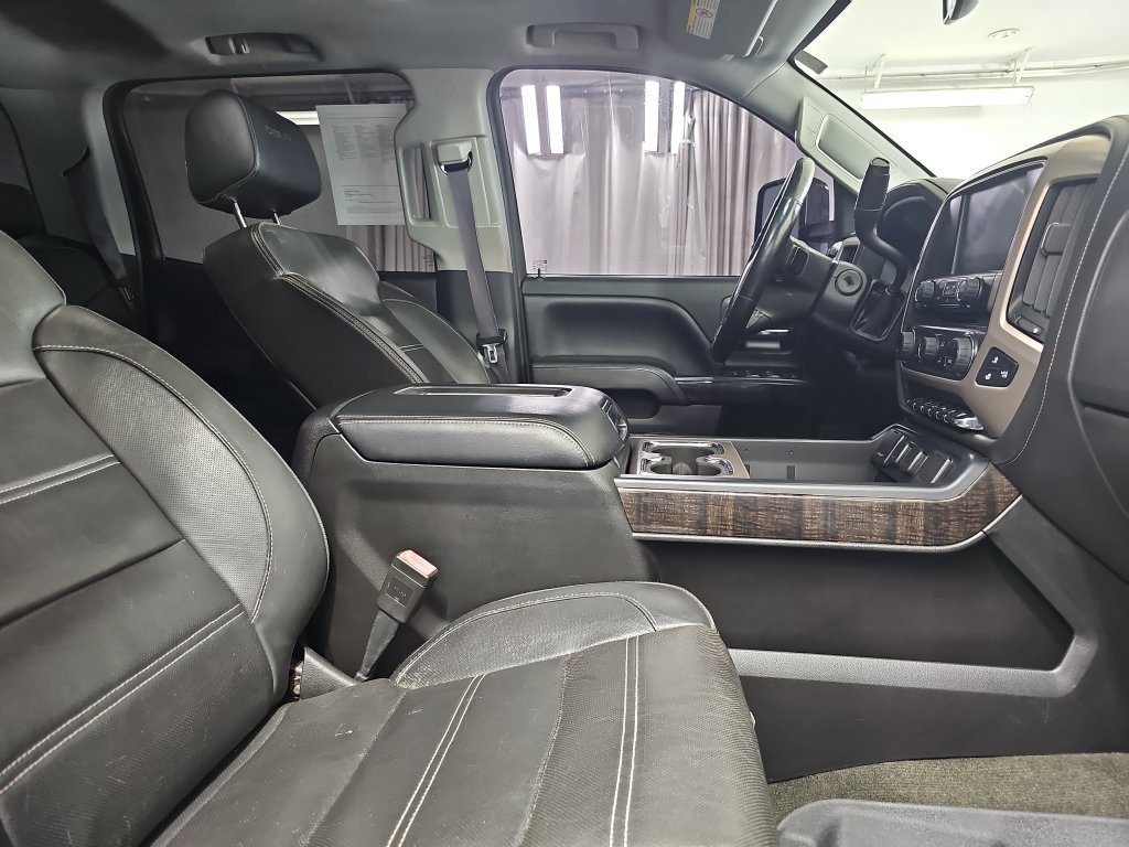 Used 2015 GMC Sierra 2500 Denali AWD/4WD image 13