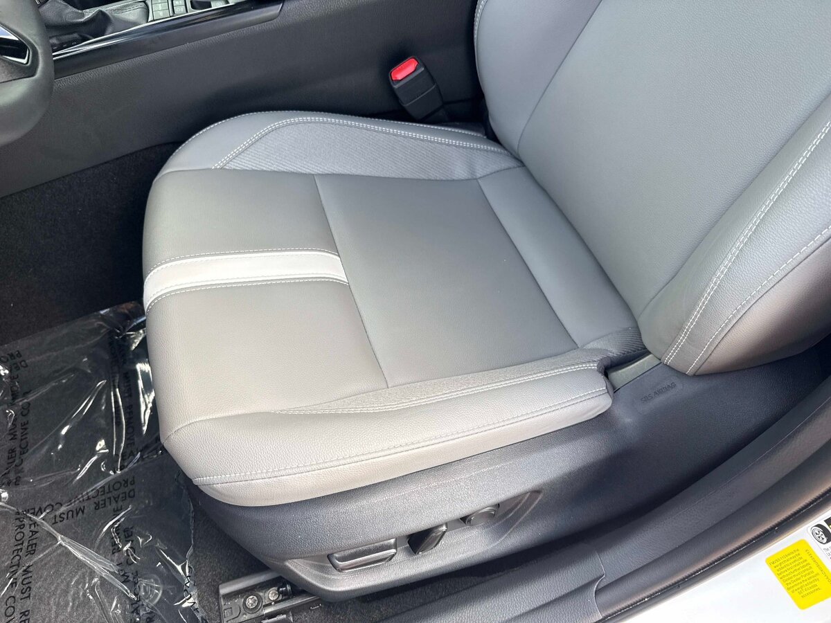 Used 2025 Toyota Camry SE w/ Multimedia Upgrade Package FWD image 19