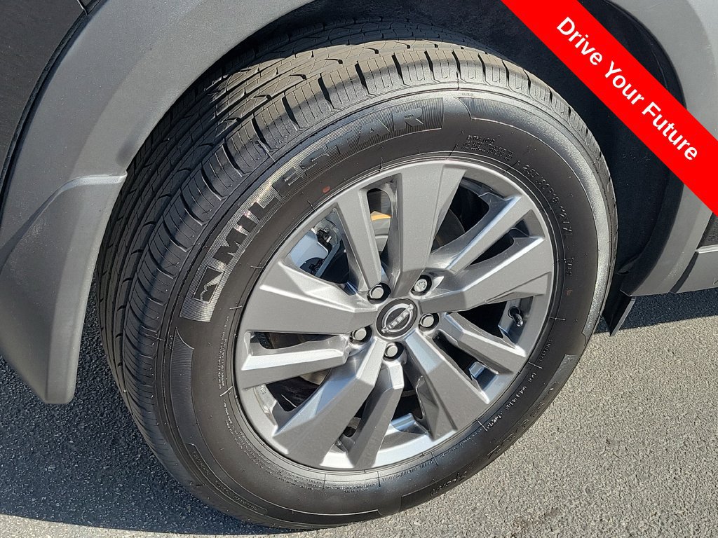 Used 2025 Nissan Pathfinder S AWD/4WD image 27