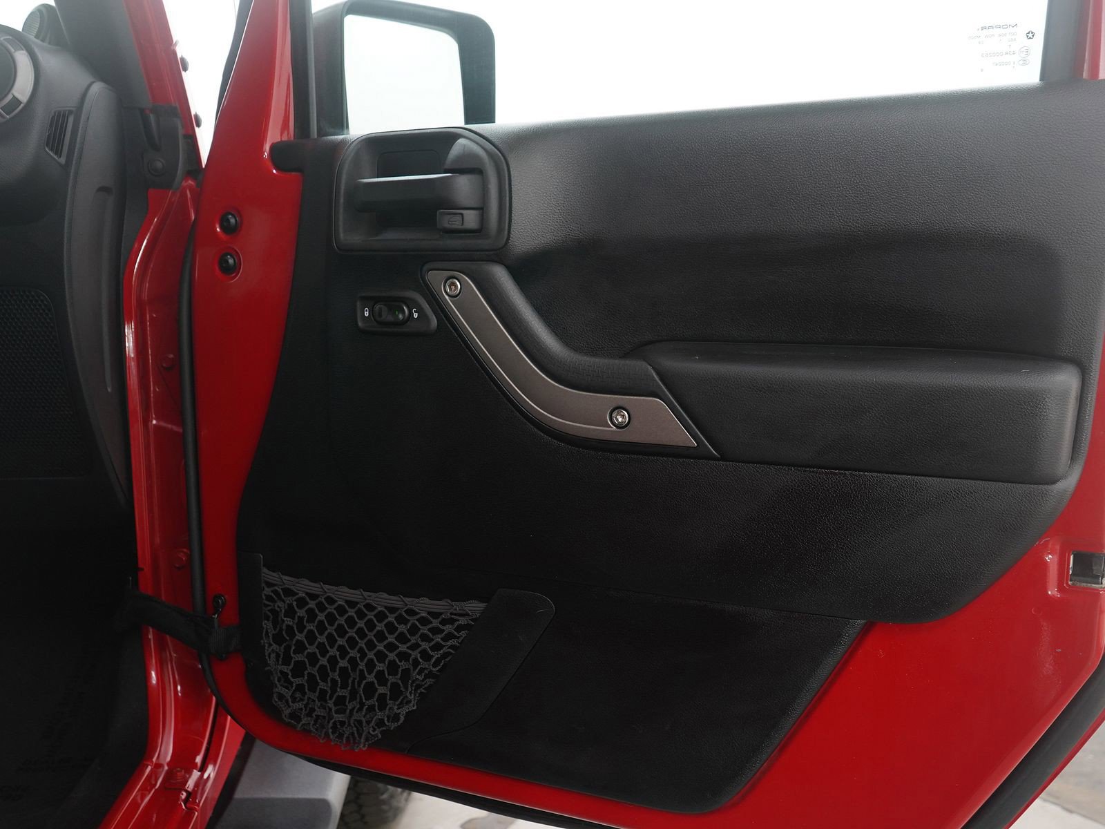 Used 2012 Jeep Wrangler Unlimited Sport image 9