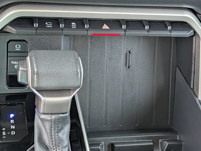 Used 2022 Toyota Tundra Limited AWD/4WD image 17