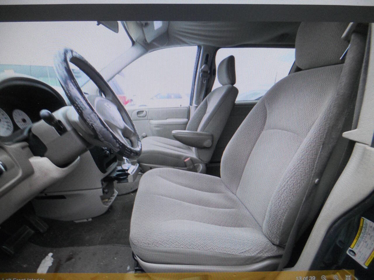 Used 2006 Dodge Caravan SE image 26