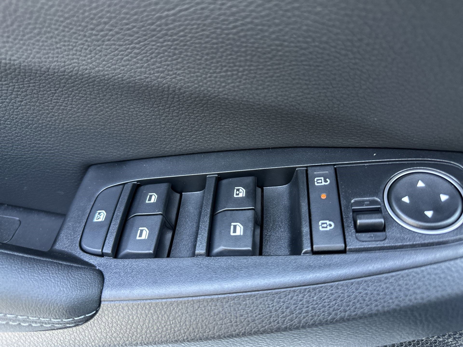 New 2026 Kia Seltos EX w/ EX Sunroof Package image 17