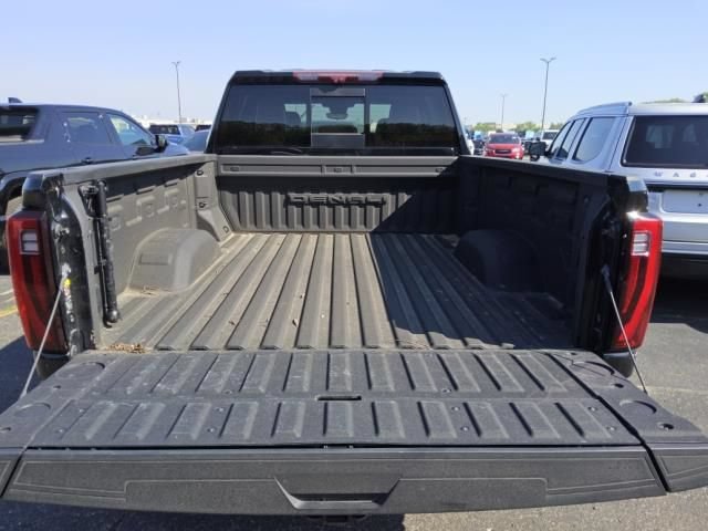 Used 2024 GMC Sierra 3500 Denali Ultimate AWD/4WD image 11