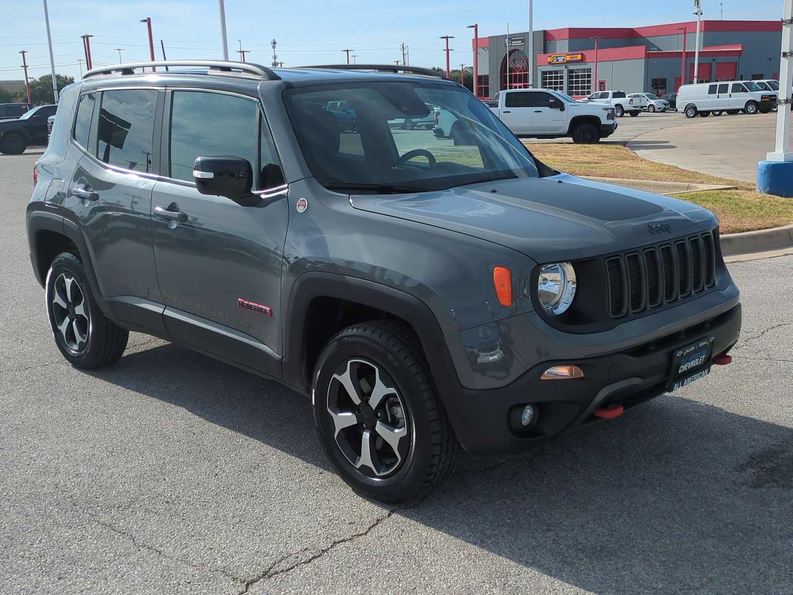 Used 2022 Jeep Renegade Trailhawk AWD/4WD image 2