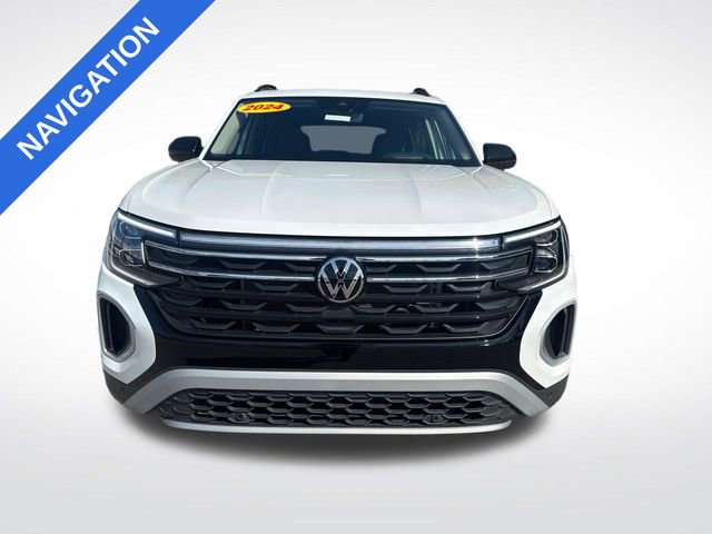 Used 2024 Volkswagen Atlas Peak Edition SEL image 10