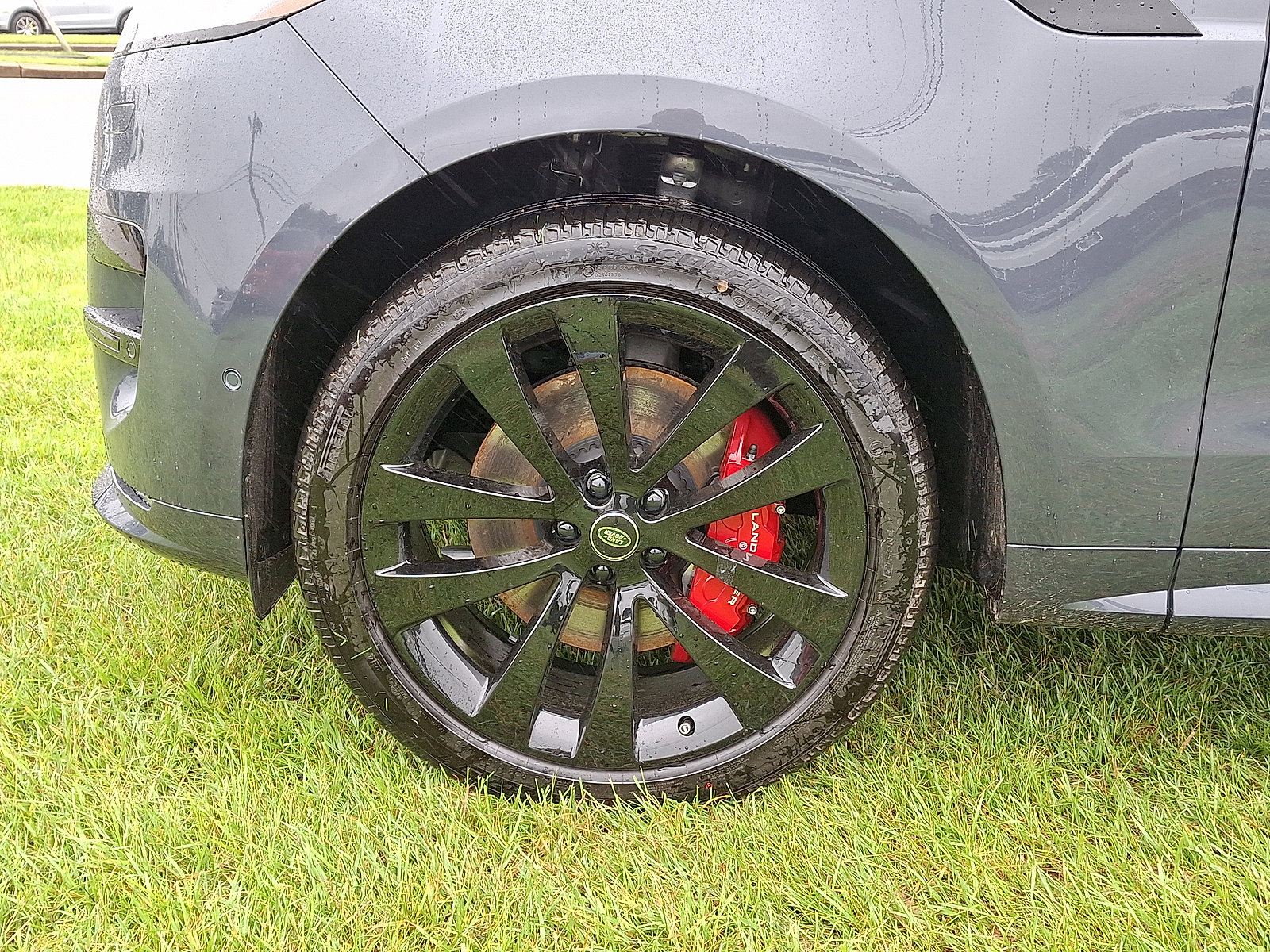 Certified 2025 Land Rover Range Rover Sport Dynamic SE image 2