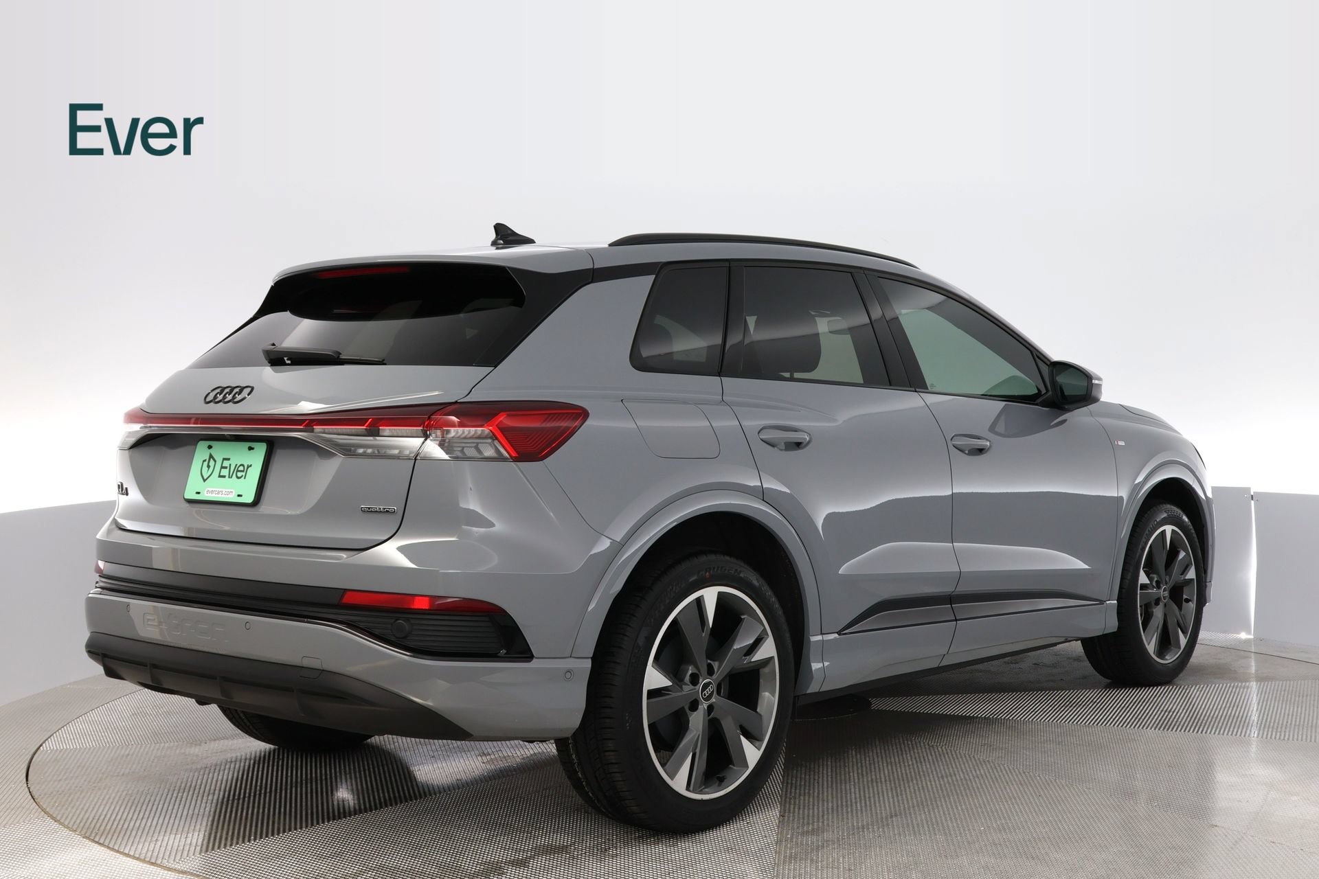 Used 2023 Audi Q4 e-tron Prestige w/ Black Optic Package AWD/4WD image 3