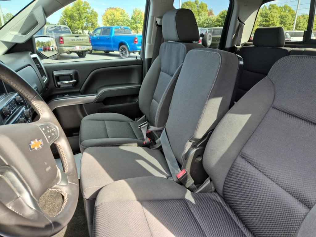 Used 2018 Chevrolet Silverado 1500 LT w/ All Star Edition AWD/4WD image 13