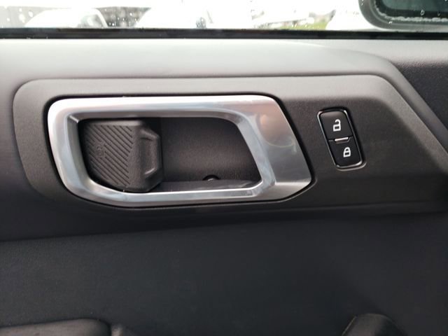 New 2025 Ford Bronco Outer Banks w/ Sasquatch Package image 18