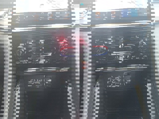 New 2025 Jeep Grand Cherokee Limited image 6