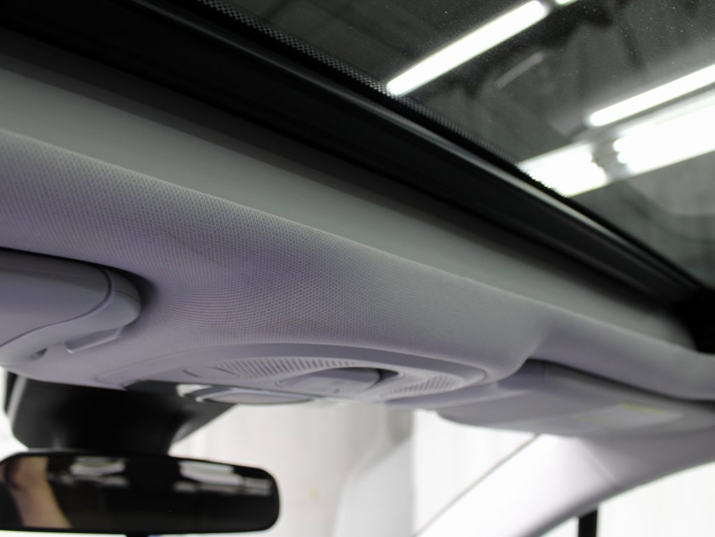 Used 2019 FIAT 500X Trekking w/ Sunroof & Beats Package image 17