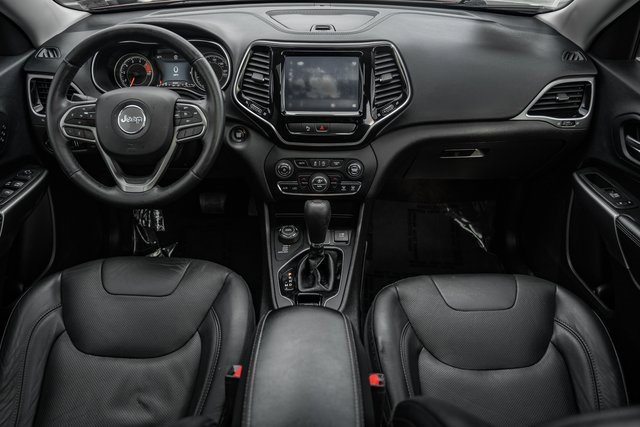 Used 2019 Jeep Cherokee Limited image 21