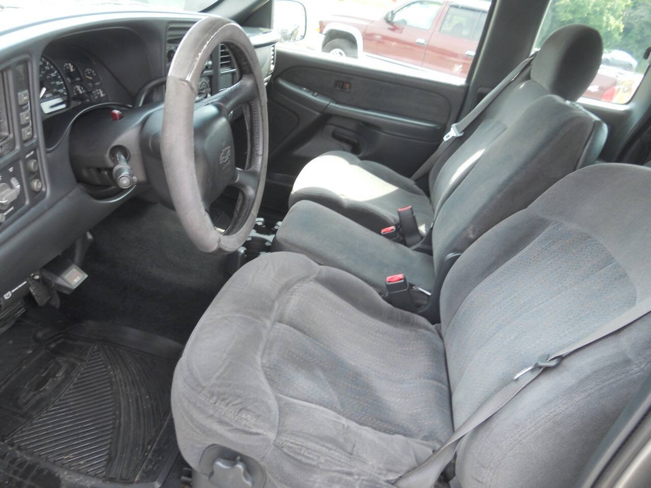 Used 2002 Chevrolet Silverado 2500 LS w/ Electrical Convenience Pkg AWD/4WD image 32