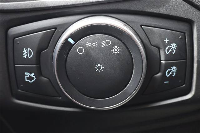 Used 2017 Ford Focus SEL w/ Winter Package FWD image 13