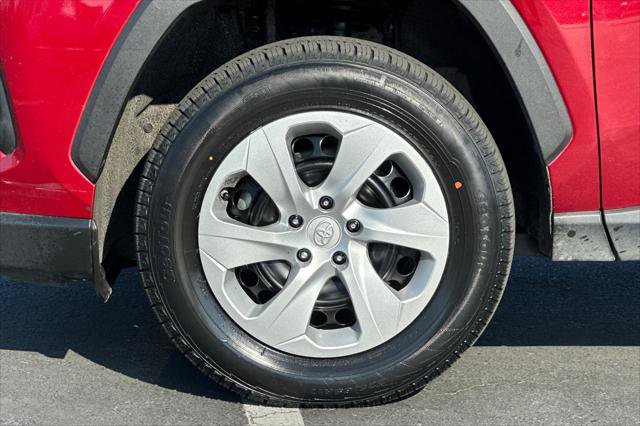 Certified 2024 Toyota RAV4 LE image 30