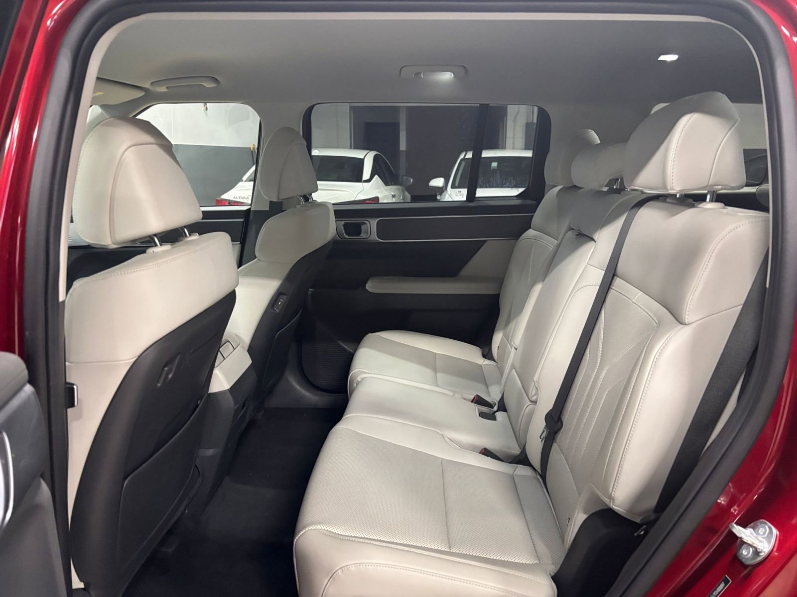 Used 2025 Hyundai Santa Fe SEL image 40