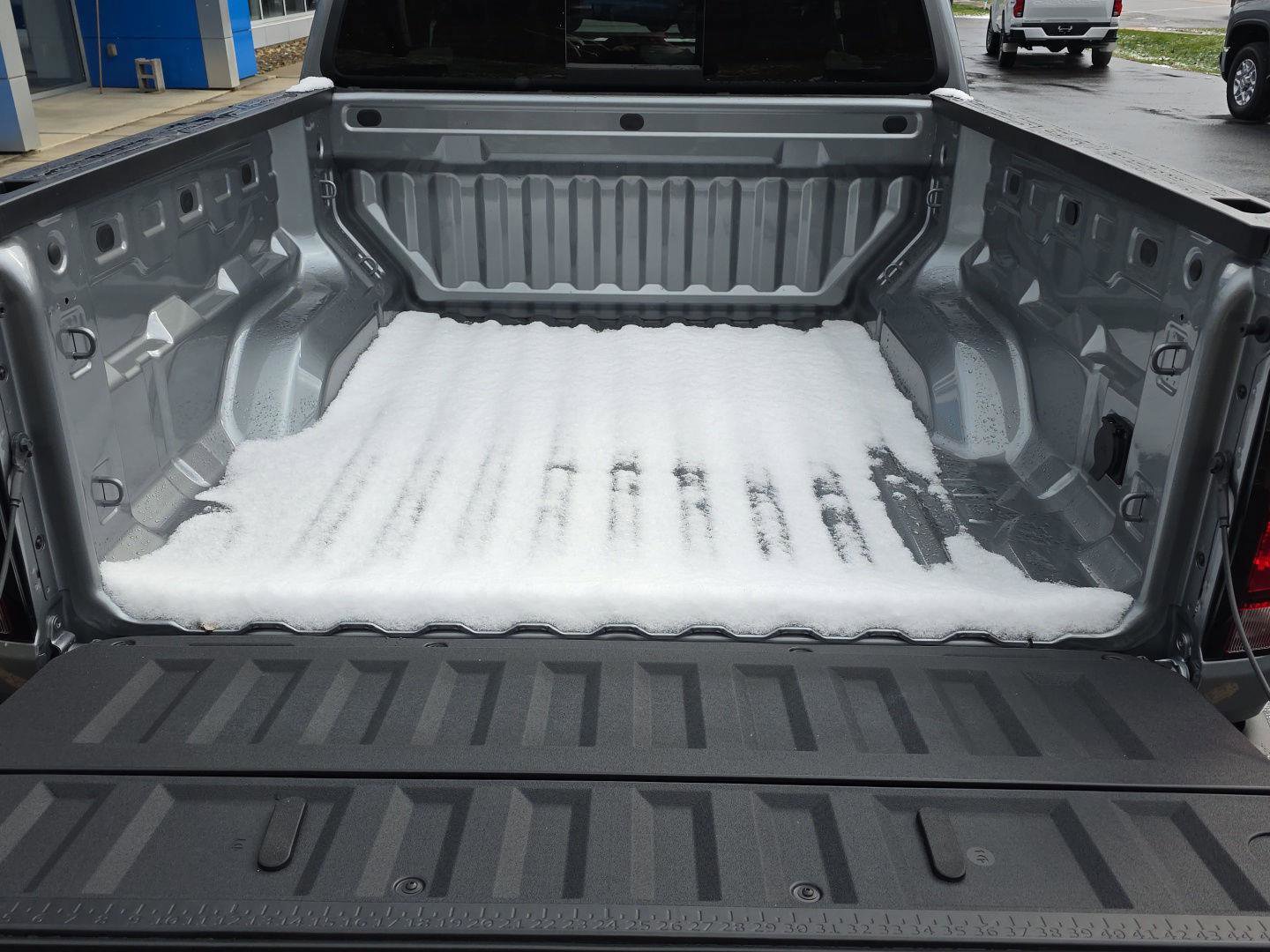 New 2025 Chevrolet Colorado LT w/ LT Convenience Package image 9