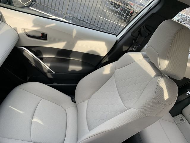 Used 2025 Toyota Corolla Cross L image 29