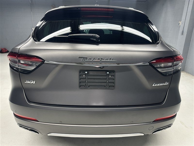 Used 2021 Maserati Levante S GranLusso AWD/4WD image 5