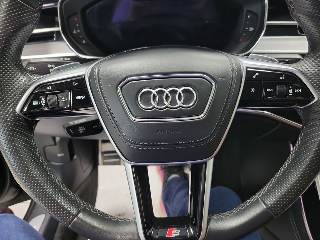 Used 2022 Audi S8 image 43