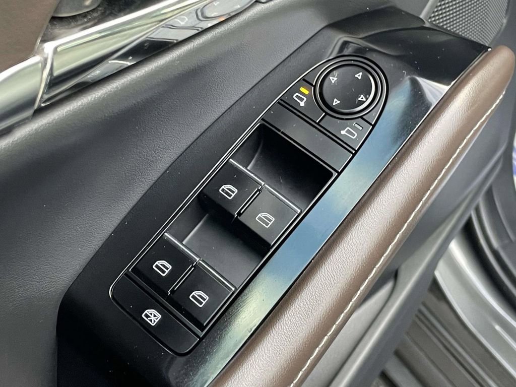 Used 2022 MAZDA CX-30 AWD 2.5 S w/ Premium Package image 17