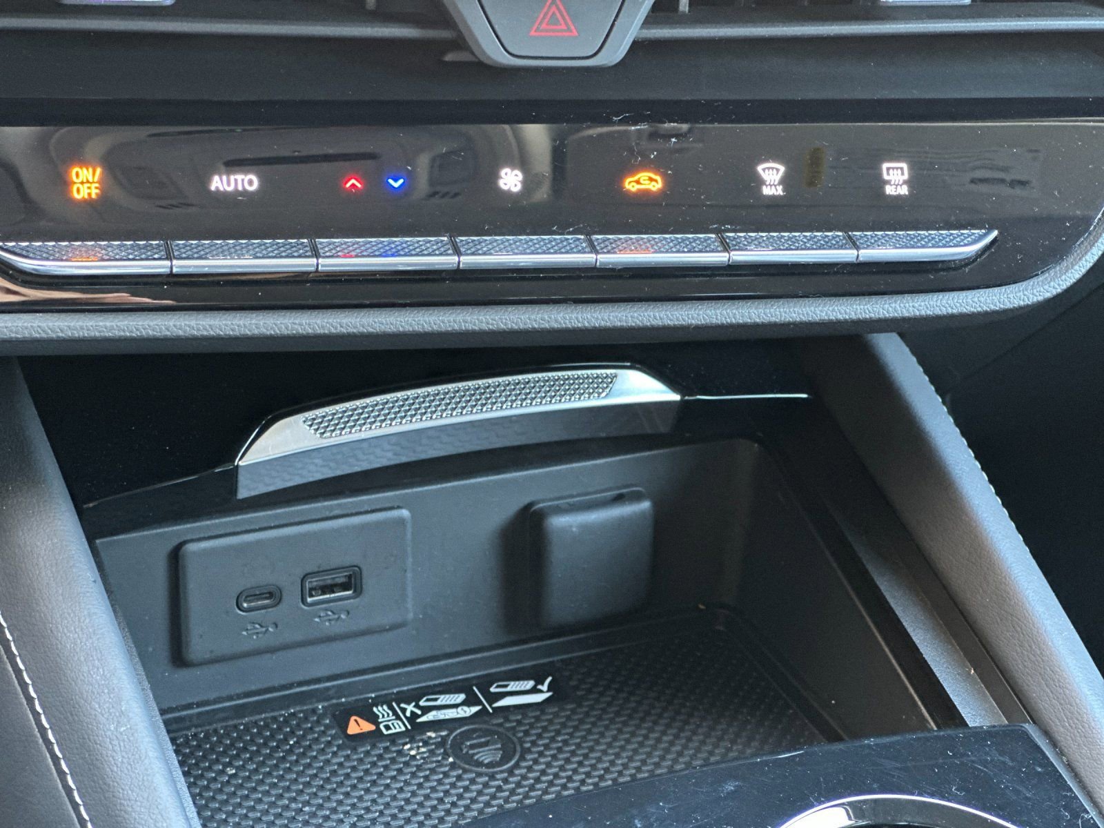 New 2025 Buick Envision Sport Touring image 21