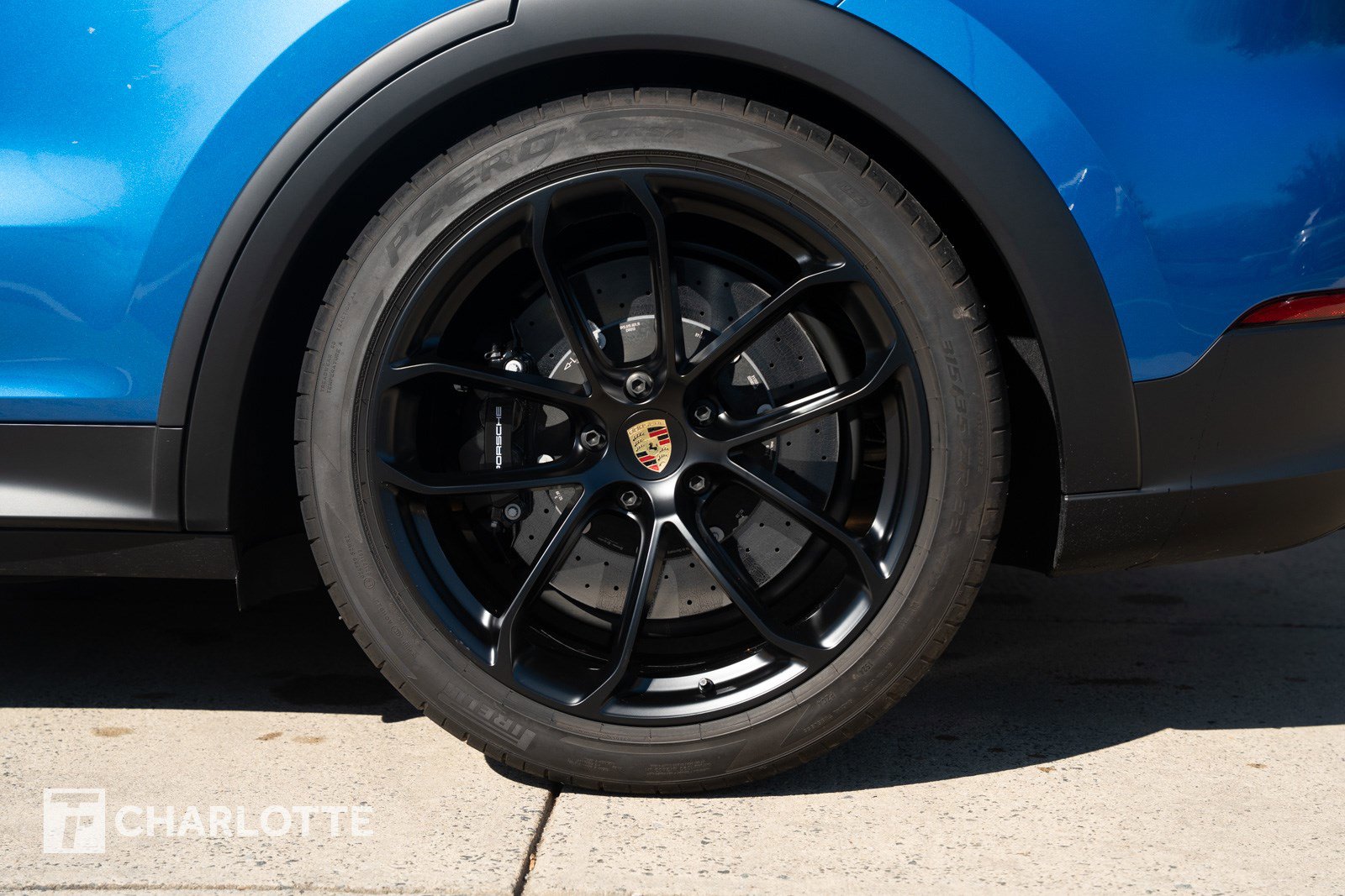 Used 2024 Porsche Cayenne Turbo GT image 10