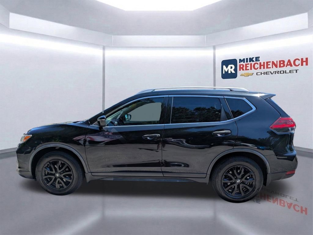 Used 2019 Nissan Rogue S w/ Special Edition Package FWD image 7