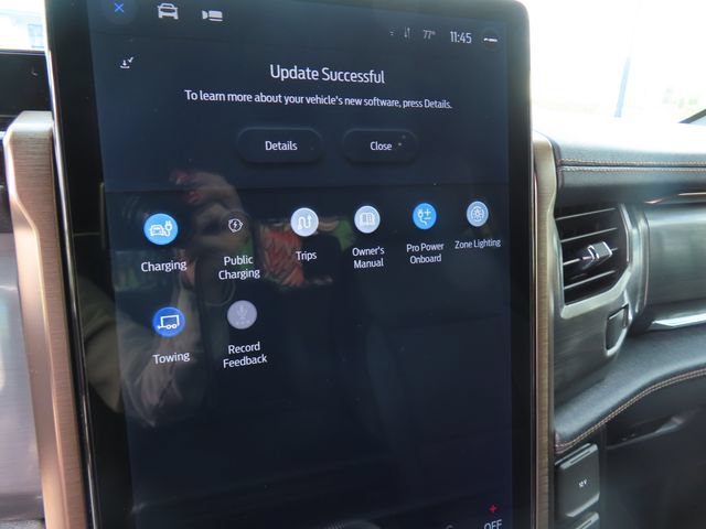 Used 2022 Ford F150 Lightning Lariat AWD/4WD image 22