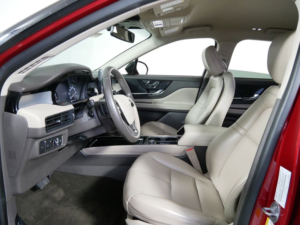 Used 2020 Lincoln Corsair AWD w/ Equipment Group 101A image 16