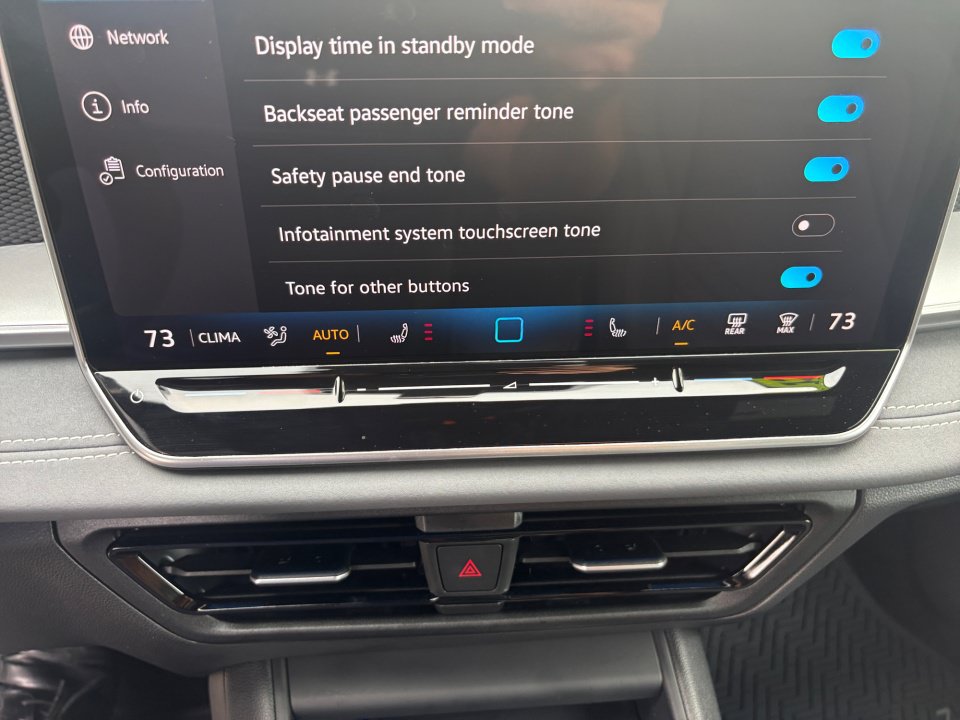 Certified 2026 Volkswagen Tiguan SE R-Line AWD/4WD image 18