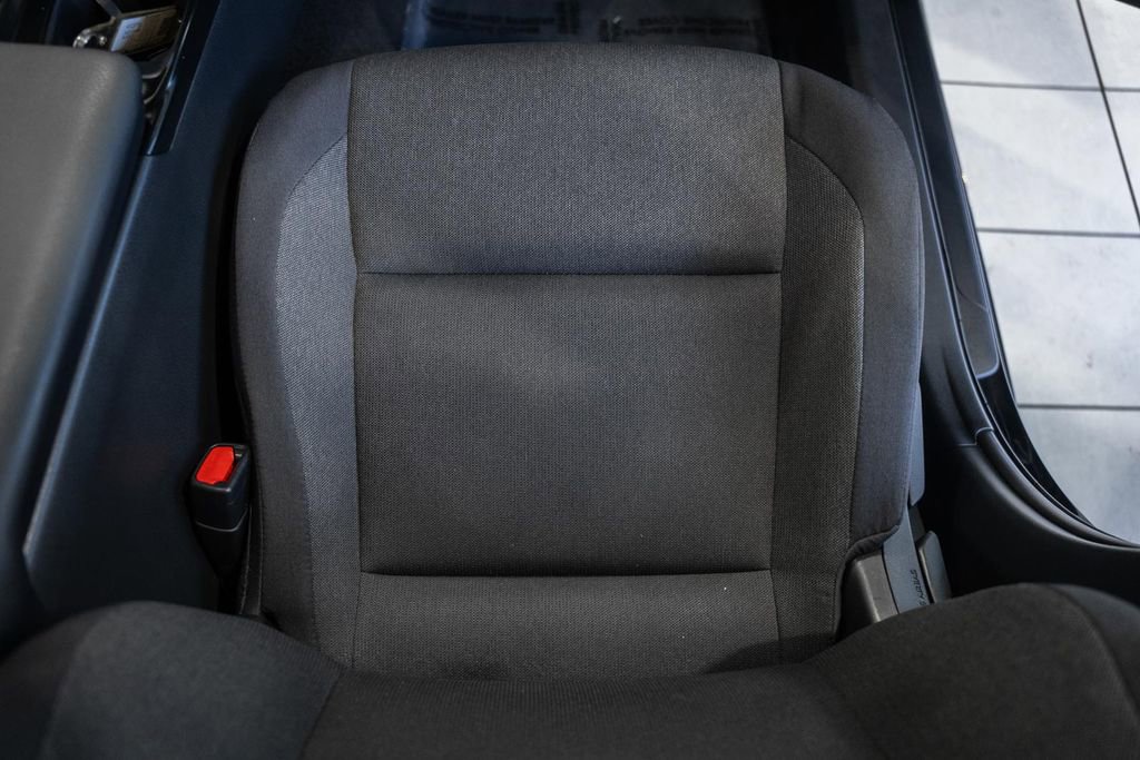 Used 2025 Toyota Camry LE image 29