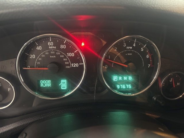 Used 2014 Jeep Wrangler Unlimited Sahara w/ Connectivity Group image 19