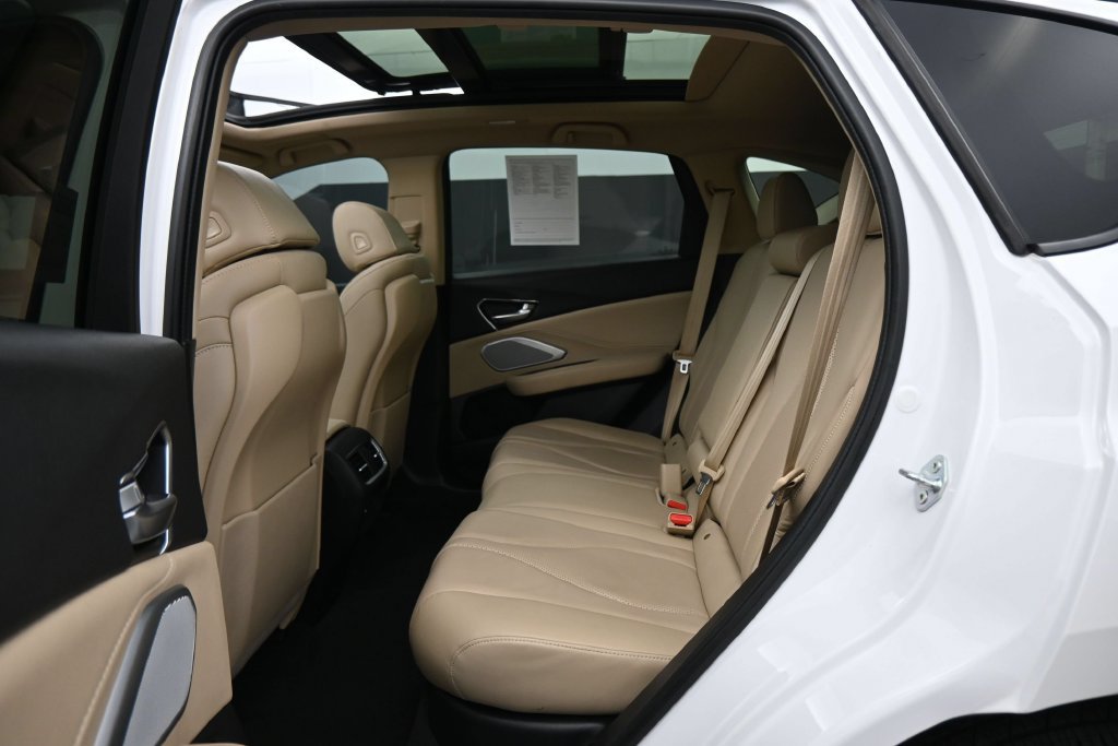 Used 2024 Acura RDX w/ Technology Package AWD/4WD image 19