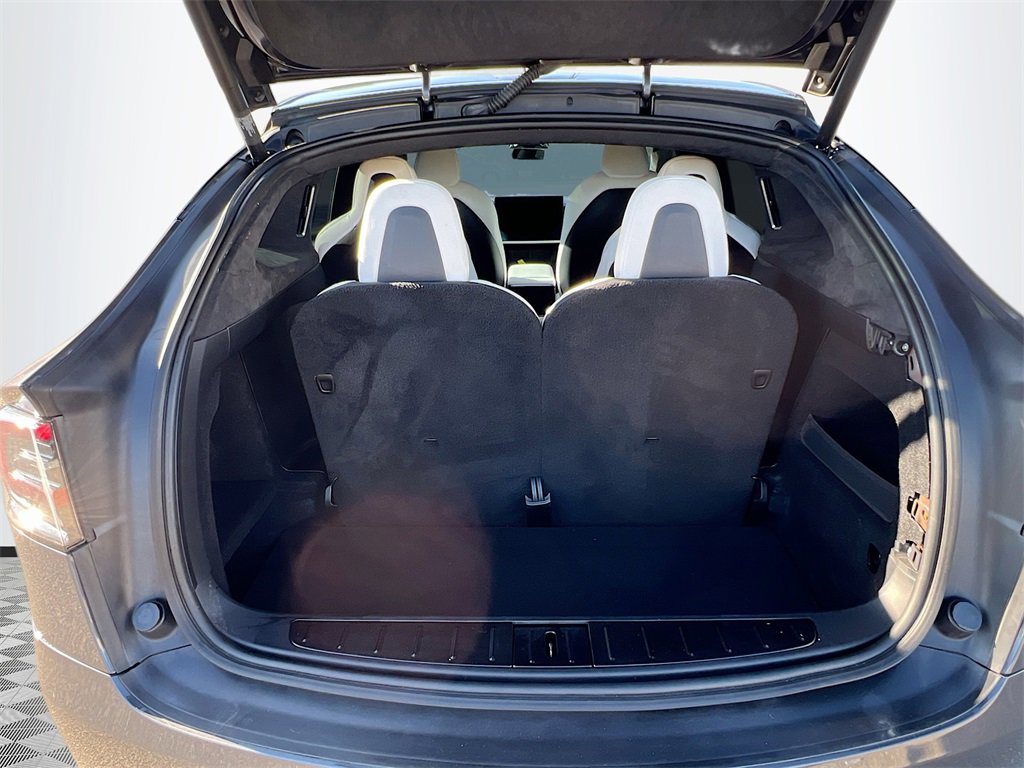 Used 2022 Tesla Model X Plaid image 26