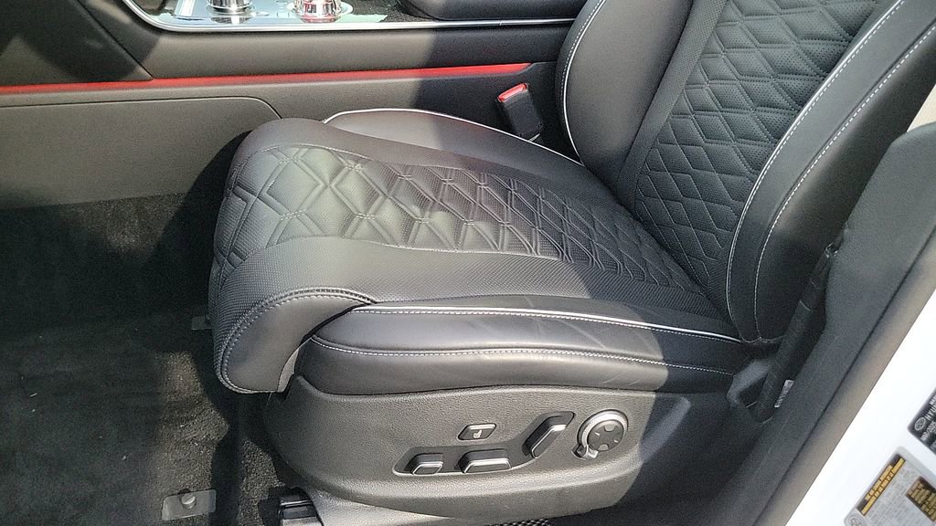 New 2025 Genesis GV80 3.5T e-SC image 34