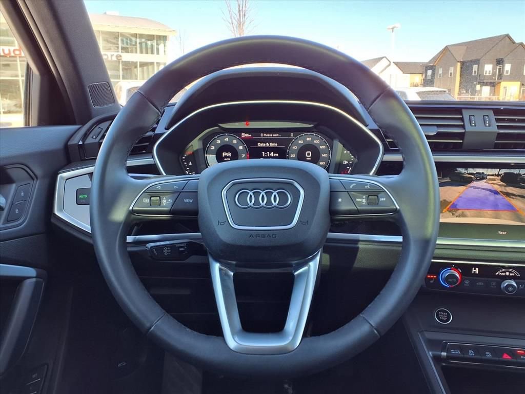 Used 2025 Audi Q3 2.0T Premium w/ Convenience Package image 13